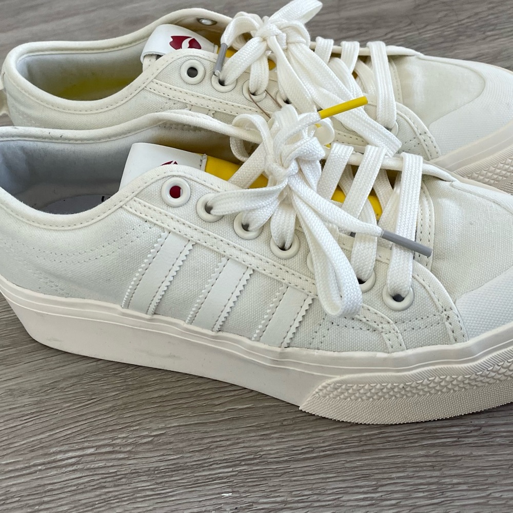 Platform Adidas Nizza NWT size 8.5